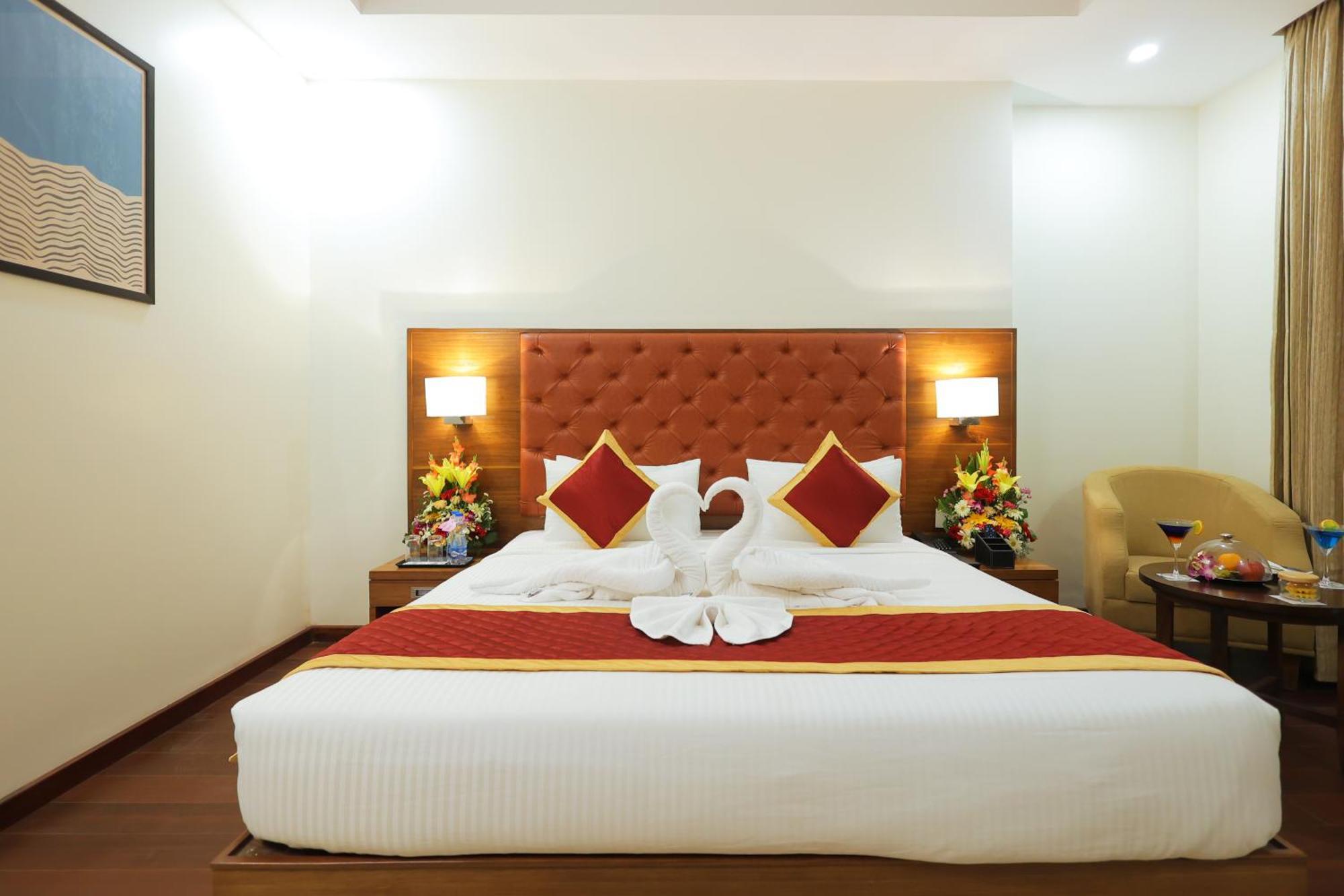 Icon Grand Hotel By Bhagini Bangalore Exterior photo