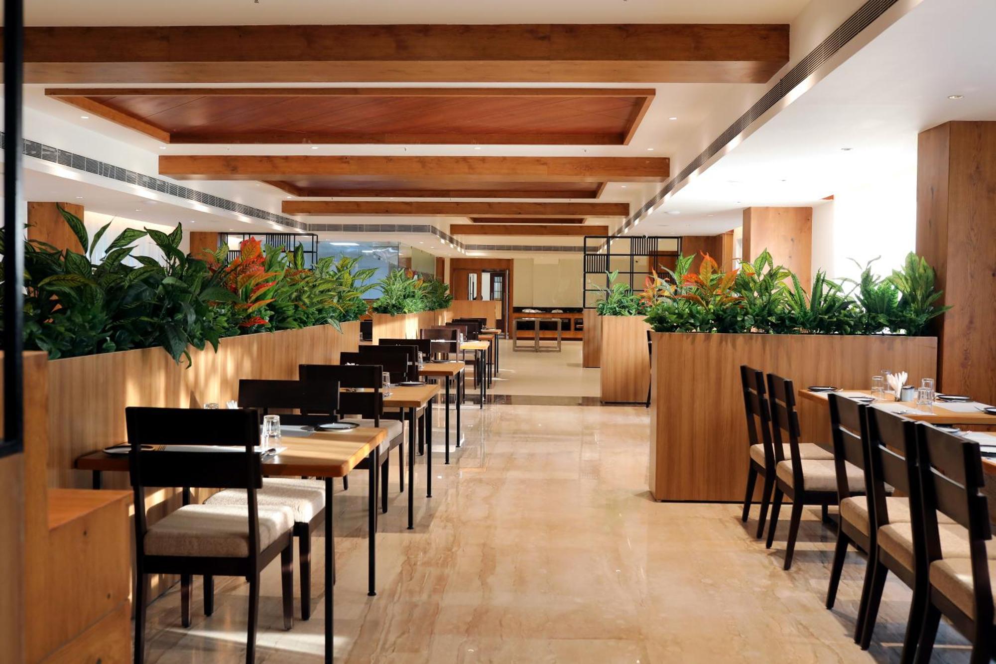 Icon Grand Hotel By Bhagini Bangalore Exterior photo